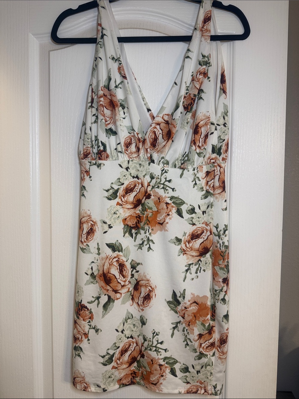 Floral V-Neck Sleeveless Dress in Cream and Brown